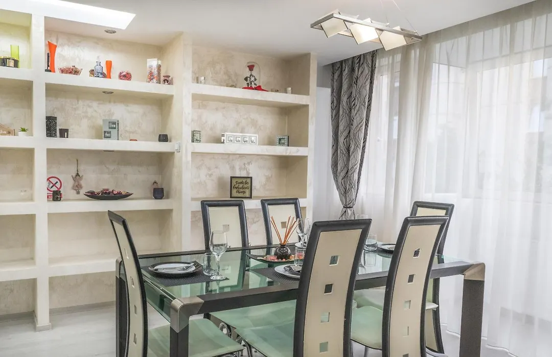 Paradise Apartment-1