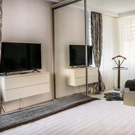 Paradise Apartment-2
